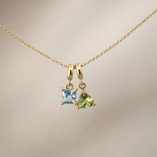 Peridot Üçgen Charm – Ağustos Doğum Taşı – 14 Ayar Altın